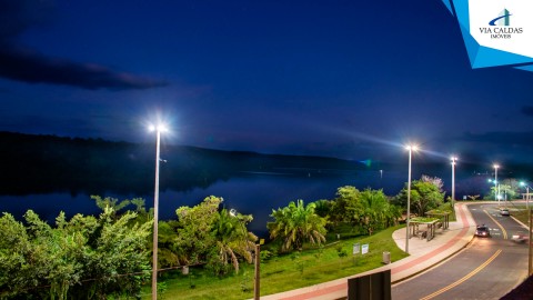 Dois Lotes lada a lado a venda no Setor Lago Sul em Caldas Novas